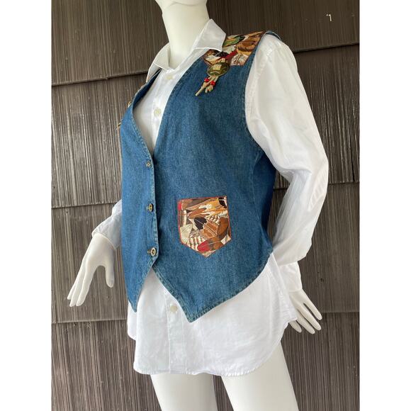 🔥VTG 90s Sunbelt Denim Vest Western Boho Ethnic Feathers print Patched Chains M - Picture 2 of 16